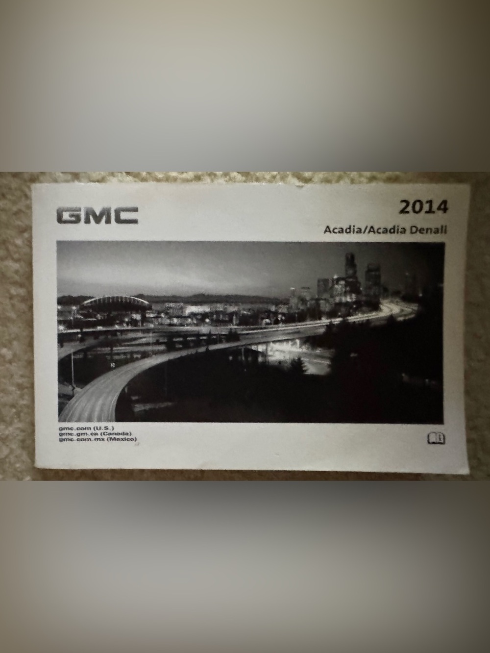 GMC 2014 Acadia/Acadia Denali Owner's Manual - Black & White